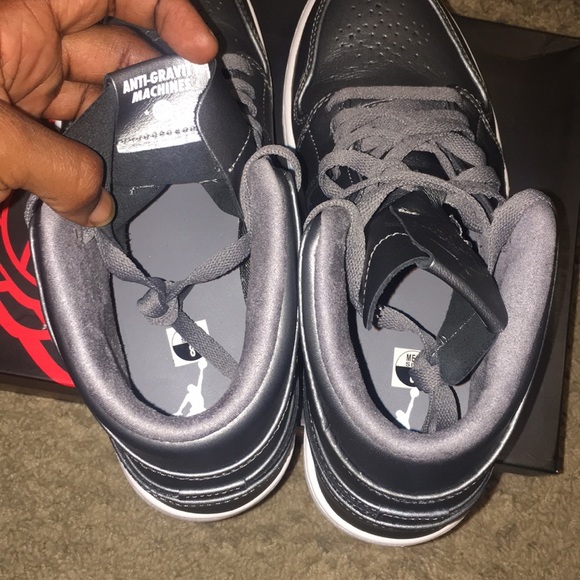 Air Jordan 1 mid nouveau - Picture 3 of 4